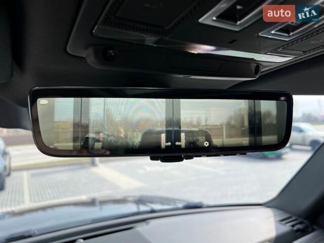 Черный Ленд Ровер Дефендер, объемом двигателя 3 л и пробегом 33 тыс. км за 112900 $, фото 18 на Automoto.ua