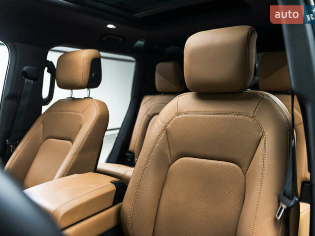 Чорний Ленд Ровер Дефендер, об'ємом двигуна 3 л та пробігом 23 тис. км за 135000 $, фото 35 на Automoto.ua