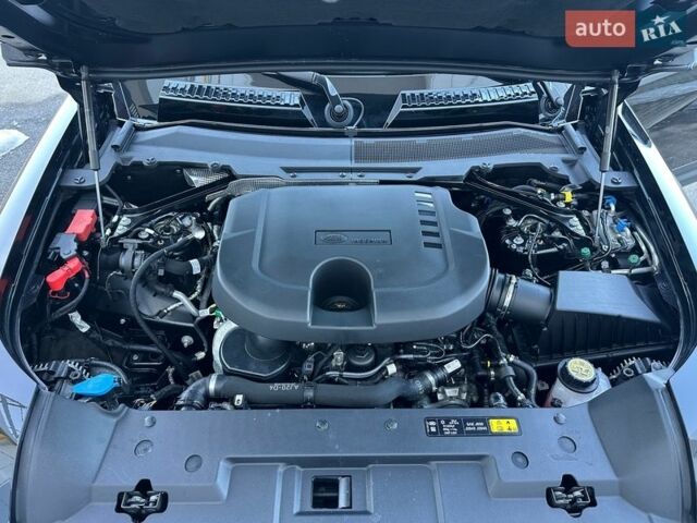 Чорний Ленд Ровер Дефендер, об'ємом двигуна 3 л та пробігом 7 тис. км за 86900 $, фото 35 на Automoto.ua