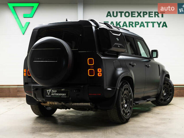 Чорний Ленд Ровер Дефендер, об'ємом двигуна 3 л та пробігом 23 тис. км за 135000 $, фото 24 на Automoto.ua