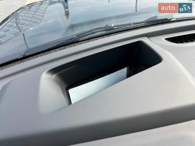 Черный Ленд Ровер Дефендер, объемом двигателя 3 л и пробегом 33 тыс. км за 112900 $, фото 19 на Automoto.ua