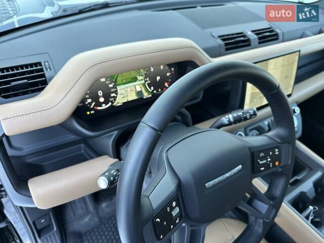 Черный Ленд Ровер Дефендер, объемом двигателя 3 л и пробегом 7 тыс. км за 116900 $, фото 16 на Automoto.ua