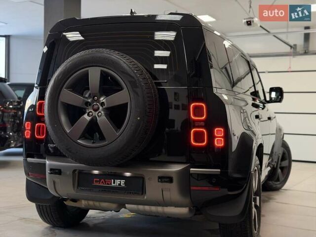 Чорний Ленд Ровер Дефендер, об'ємом двигуна 3 л та пробігом 7 тис. км за 102500 $, фото 20 на Automoto.ua