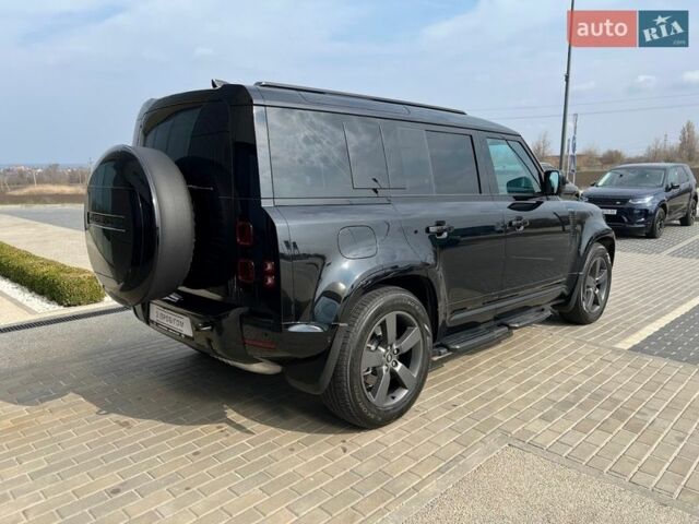 Черный Ленд Ровер Дефендер, объемом двигателя 3 л и пробегом 33 тыс. км за 112900 $, фото 6 на Automoto.ua