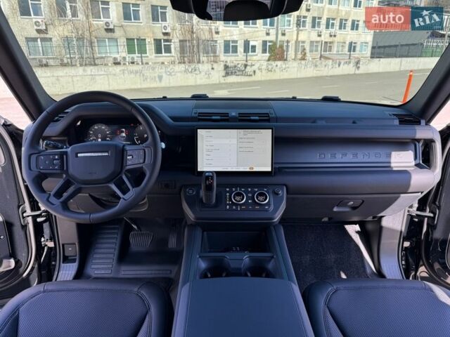 Черный Ленд Ровер Дефендер, объемом двигателя 3 л и пробегом 1 тыс. км за 103000 $, фото 23 на Automoto.ua