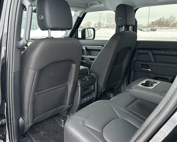 Черный Ленд Ровер Дефендер, объемом двигателя 3 л и пробегом 11 тыс. км за 86500 $, фото 18 на Automoto.ua