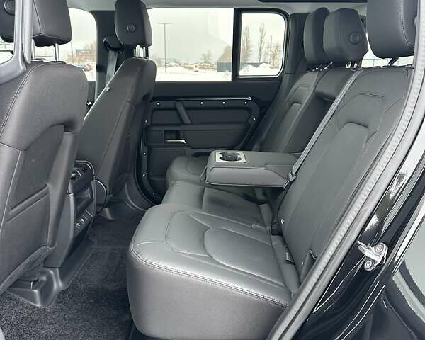 Черный Ленд Ровер Дефендер, объемом двигателя 3 л и пробегом 11 тыс. км за 86500 $, фото 20 на Automoto.ua