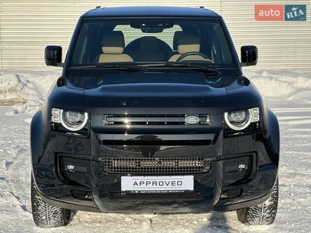 Черный Ленд Ровер Дефендер, объемом двигателя 3 л и пробегом 7 тыс. км за 116900 $, фото 1 на Automoto.ua