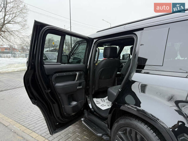 Черный Ленд Ровер Дефендер, объемом двигателя 3 л и пробегом 16 тыс. км за 118000 $, фото 23 на Automoto.ua