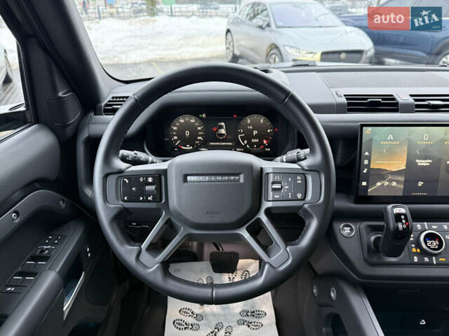 Черный Ленд Ровер Дефендер, объемом двигателя 3 л и пробегом 16 тыс. км за 118000 $, фото 19 на Automoto.ua