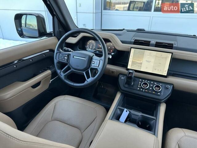 Чорний Ленд Ровер Дефендер, об'ємом двигуна 3 л та пробігом 17 тис. км за 117900 $, фото 23 на Automoto.ua
