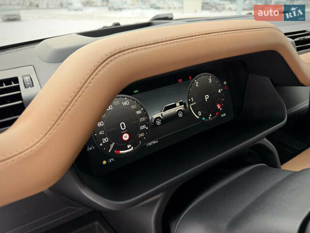 Черный Ленд Ровер Дефендер, объемом двигателя 3 л и пробегом 19 тыс. км за 135000 $, фото 46 на Automoto.ua