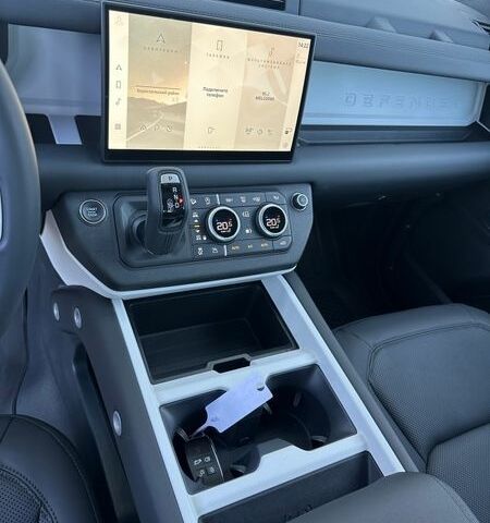 Чорний Ленд Ровер Дефендер, об'ємом двигуна 3 л та пробігом 7 тис. км за 86900 $, фото 17 на Automoto.ua