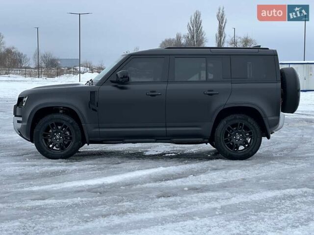 Черный Ленд Ровер Дефендер, объемом двигателя 3 л и пробегом 11 тыс. км за 86500 $, фото 3 на Automoto.ua