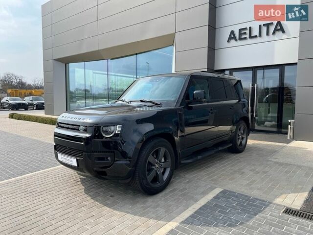 Черный Ленд Ровер Дефендер, объемом двигателя 3 л и пробегом 33 тыс. км за 112900 $, фото 2 на Automoto.ua