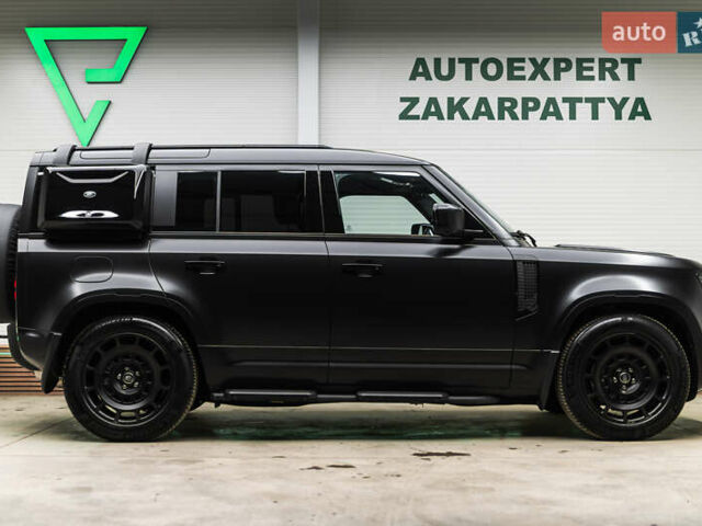 Чорний Ленд Ровер Дефендер, об'ємом двигуна 3 л та пробігом 23 тис. км за 135000 $, фото 14 на Automoto.ua