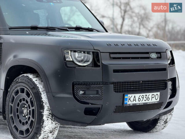 Черный Ленд Ровер Дефендер, объемом двигателя 3 л и пробегом 19 тыс. км за 135000 $, фото 20 на Automoto.ua