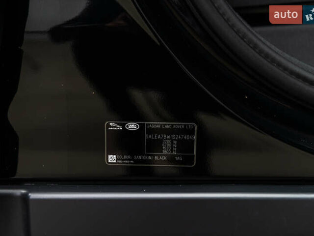 Чорний Ленд Ровер Дефендер, об'ємом двигуна 3 л та пробігом 23 тис. км за 135000 $, фото 41 на Automoto.ua