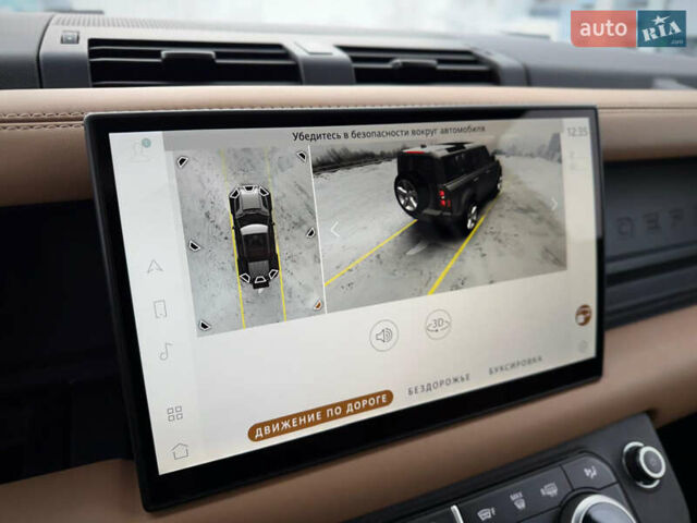 Черный Ленд Ровер Дефендер, объемом двигателя 3 л и пробегом 19 тыс. км за 135000 $, фото 52 на Automoto.ua