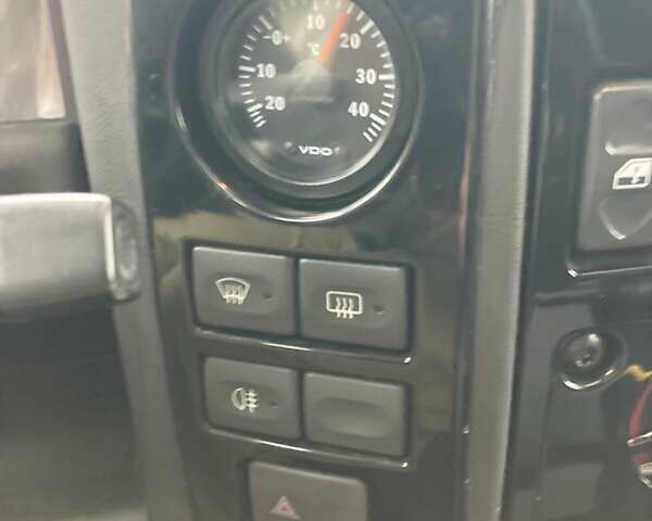 Коричневий Ленд Ровер Дефендер, об'ємом двигуна 2.2 л та пробігом 160 тис. км за 58353 $, фото 7 на Automoto.ua