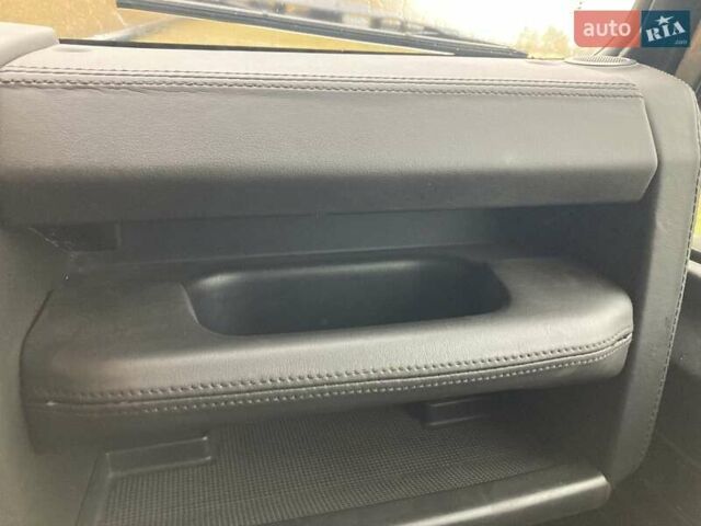 Коричневий Ленд Ровер Дефендер, об'ємом двигуна 2.2 л та пробігом 160 тис. км за 58353 $, фото 8 на Automoto.ua