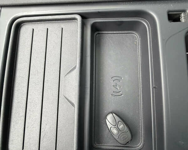 Коричневий Ленд Ровер Дефендер, об'ємом двигуна 2 л та пробігом 37 тис. км за 55600 $, фото 34 на Automoto.ua