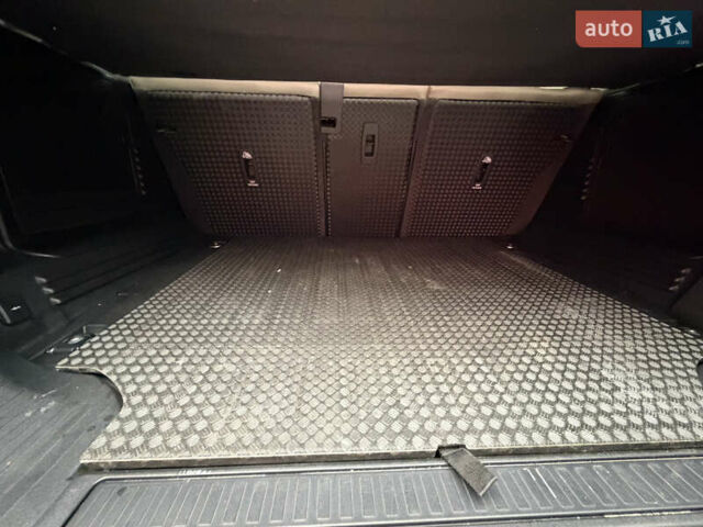 Коричневий Ленд Ровер Дефендер, об'ємом двигуна 2 л та пробігом 37 тис. км за 55600 $, фото 28 на Automoto.ua