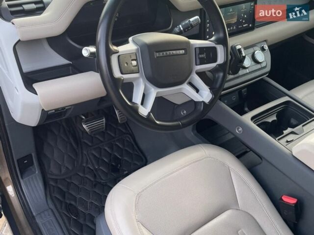 Коричневый Ленд Ровер Дефендер, объемом двигателя 2 л и пробегом 60 тыс. км за 57500 $, фото 9 на Automoto.ua