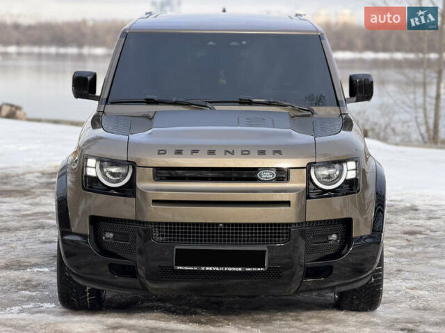 Коричневый Ленд Ровер Дефендер, объемом двигателя 2 л и пробегом 109 тыс. км за 64500 $, фото 2 на Automoto.ua