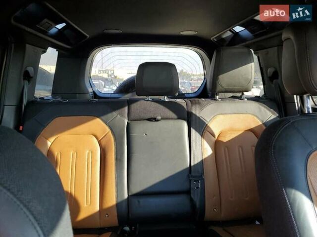 Ленд Ровер Дефендер 2021 у Львові на Automoto.ua Коричневий Ленд Ровер Дефендер, об'ємом двигуна 3 л та пробігом 13 тис. км за 41000 $, фото 6 на Automoto.ua