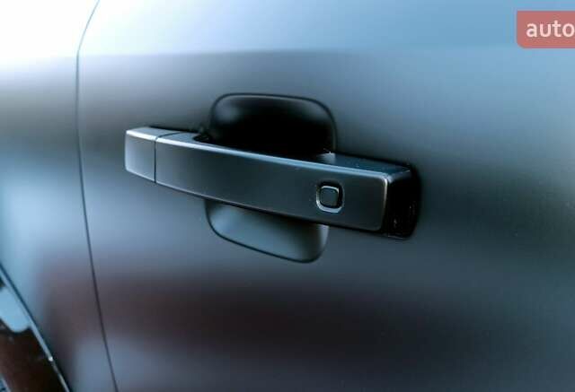 Коричневий Ленд Ровер Дефендер, об'ємом двигуна 3 л та пробігом 67 тис. км за 73669 $, фото 16 на Automoto.ua