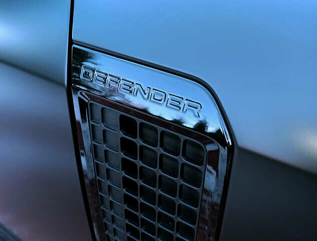 Коричневый Ленд Ровер Дефендер, объемом двигателя 3 л и пробегом 65 тыс. км за 72999 $, фото 21 на Automoto.ua