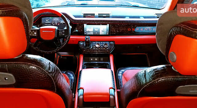 Коричневый Ленд Ровер Дефендер, объемом двигателя 3 л и пробегом 65 тыс. км за 72999 $, фото 94 на Automoto.ua