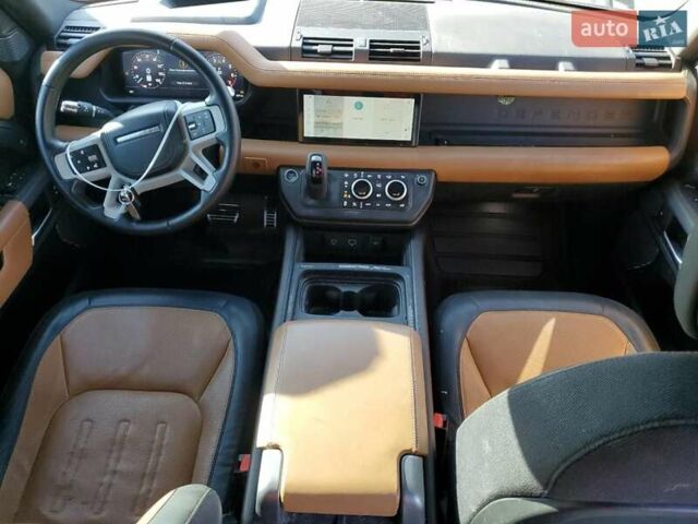 Ленд Ровер Дефендер 2021 у Львові на Automoto.ua Коричневий Ленд Ровер Дефендер, об'ємом двигуна 3 л та пробігом 13 тис. км за 41000 $, фото 3 на Automoto.ua