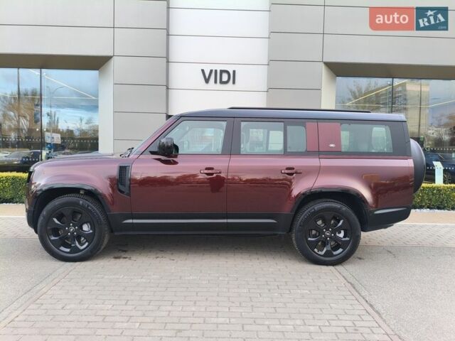 Червоний Ленд Ровер Дефендер, об'ємом двигуна 3 л та пробігом 26 тис. км за 100114 $, фото 2 на Automoto.ua