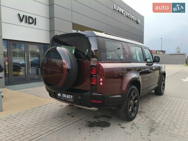 Червоний Ленд Ровер Дефендер, об'ємом двигуна 3 л та пробігом 26 тис. км за 100114 $, фото 32 на Automoto.ua
