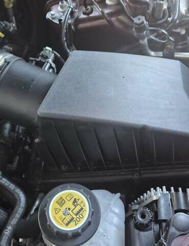 Красный Ленд Ровер Дефендер, объемом двигателя 3 л и пробегом 26 тыс. км за 117000 $, фото 41 на Automoto.ua