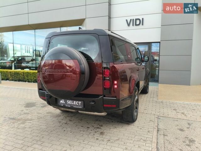 Червоний Ленд Ровер Дефендер, об'ємом двигуна 3 л та пробігом 26 тис. км за 100114 $, фото 38 на Automoto.ua