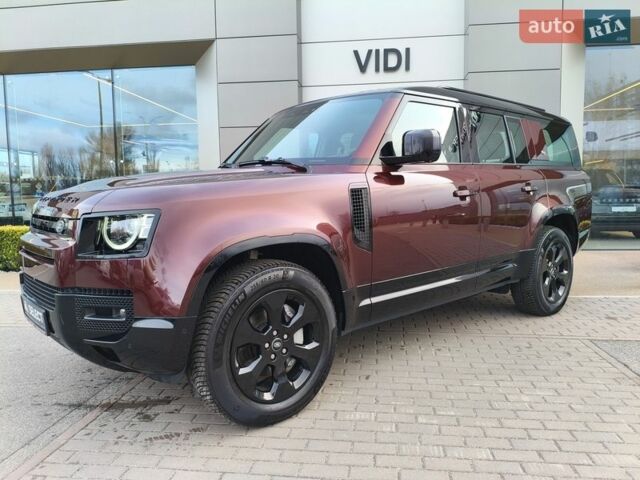 Червоний Ленд Ровер Дефендер, об'ємом двигуна 3 л та пробігом 26 тис. км за 100114 $, фото 12 на Automoto.ua