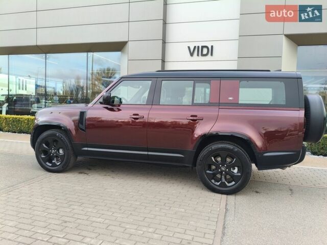Червоний Ленд Ровер Дефендер, об'ємом двигуна 3 л та пробігом 26 тис. км за 100114 $, фото 4 на Automoto.ua