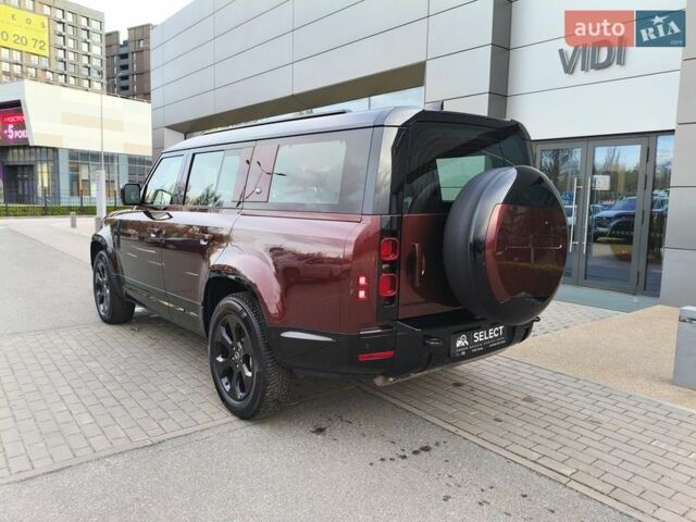 Червоний Ленд Ровер Дефендер, об'ємом двигуна 3 л та пробігом 26 тис. км за 100114 $, фото 6 на Automoto.ua