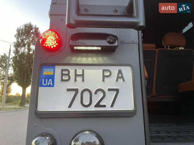 Ленд Ровер Дефендер, об'ємом двигуна 2.5 л та пробігом 290 тис. км за 33500 $, фото 8 на Automoto.ua