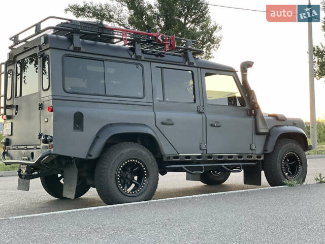 Ленд Ровер Дефендер, об'ємом двигуна 2.5 л та пробігом 290 тис. км за 33500 $, фото 3 на Automoto.ua