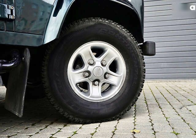 Ленд Ровер Дефендер, объемом двигателя 2.2 л и пробегом 98 тыс. км за 76000 $, фото 15 на Automoto.ua