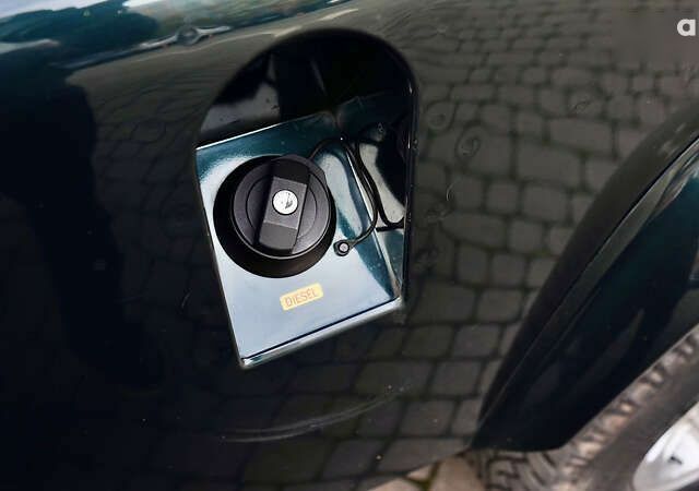 Ленд Ровер Дефендер, объемом двигателя 2.2 л и пробегом 98 тыс. км за 76000 $, фото 16 на Automoto.ua