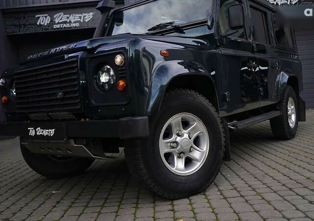 Ленд Ровер Дефендер, объемом двигателя 2.2 л и пробегом 98 тыс. км за 76000 $, фото 2 на Automoto.ua