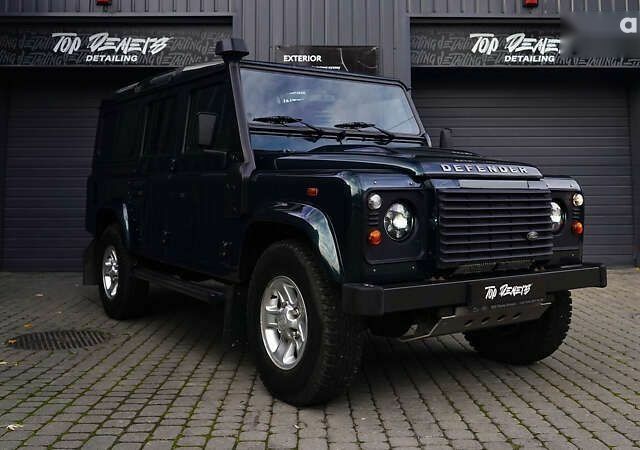 Ленд Ровер Дефендер, объемом двигателя 2.2 л и пробегом 98 тыс. км за 76000 $, фото 1 на Automoto.ua