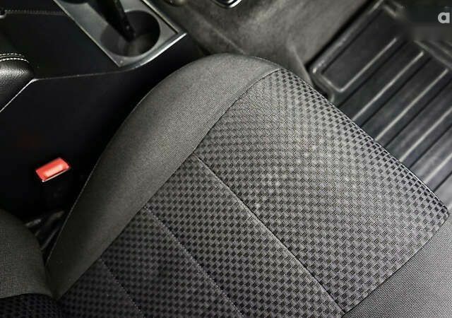 Ленд Ровер Дефендер, объемом двигателя 2.2 л и пробегом 98 тыс. км за 76000 $, фото 18 на Automoto.ua