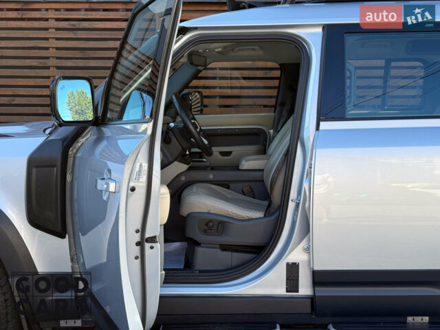 Ленд Ровер Дефендер, объемом двигателя 2 л и пробегом 74 тыс. км за 80000 $, фото 18 на Automoto.ua