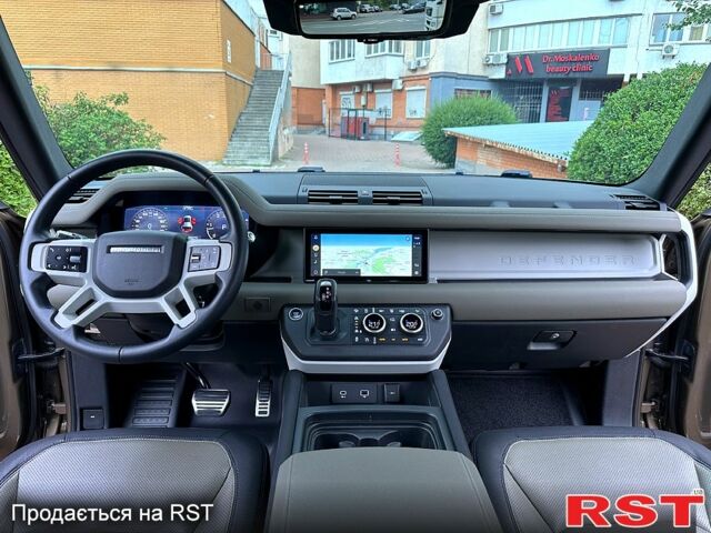 Ленд Ровер Дефендер, об'ємом двигуна 3 л та пробігом 115 тис. км за 67555 $, фото 7 на Automoto.ua